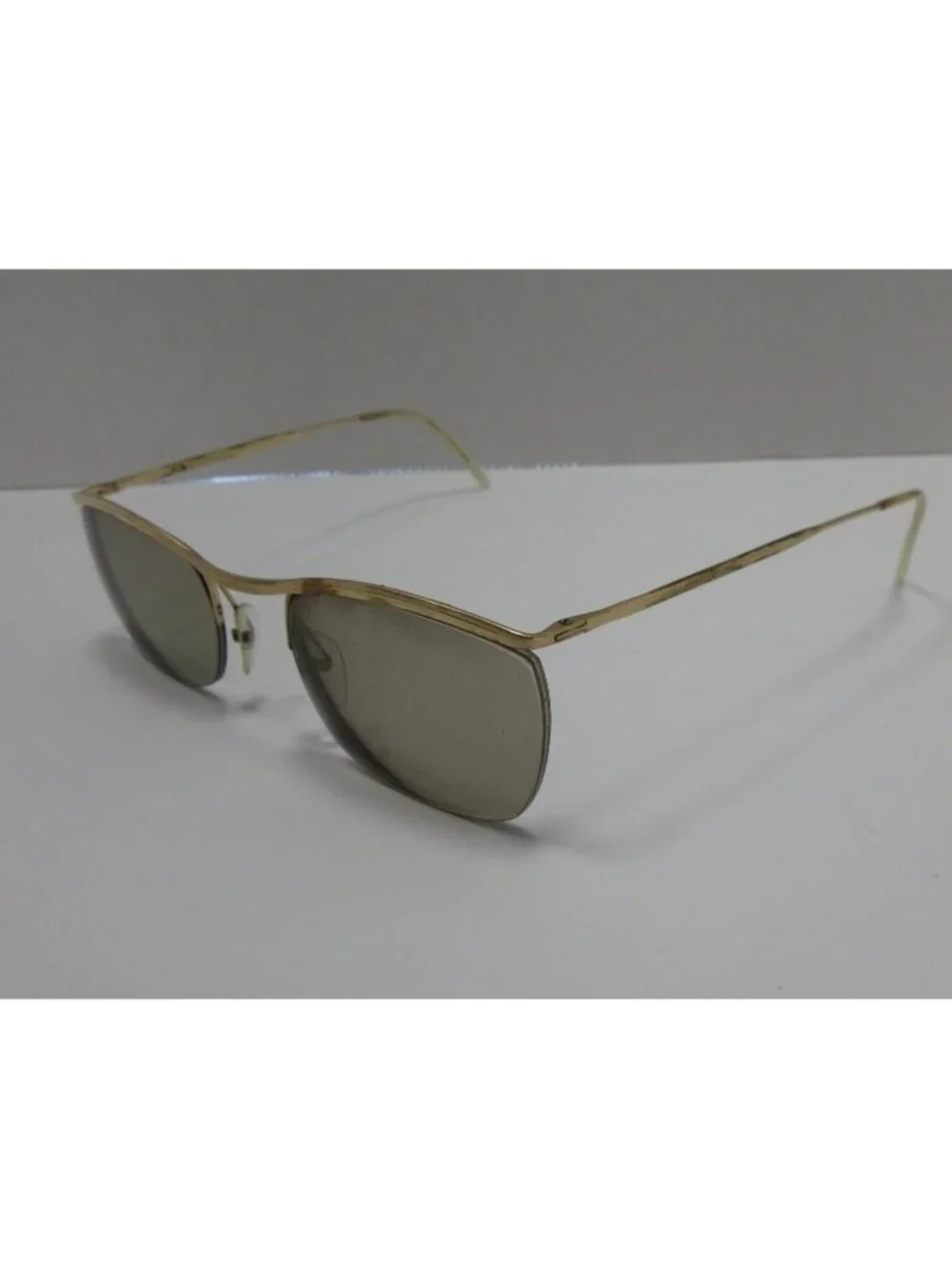 VINTAGE Sunglasses Men Rectangular Aviator Pilot Wire Frame w/ Case